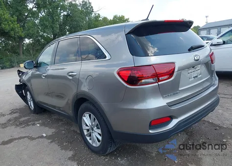 2019 Kia Sorento 3.3L Lx из США, поврежденный, VIN 5XYPG4A53KG447267